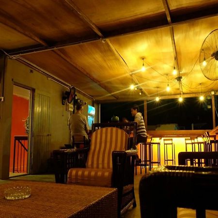 Gibbon Guesthouse Kuching Eksteriør billede
