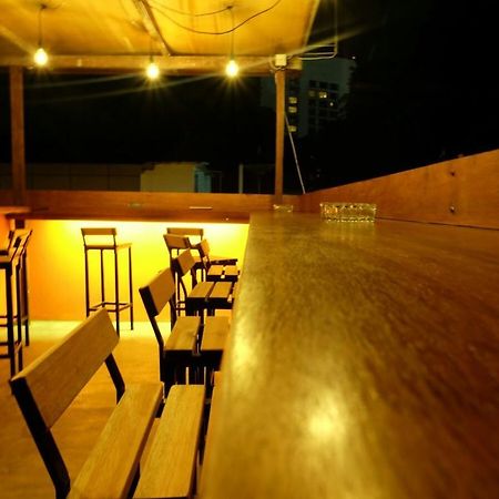 Gibbon Guesthouse Kuching Eksteriør billede