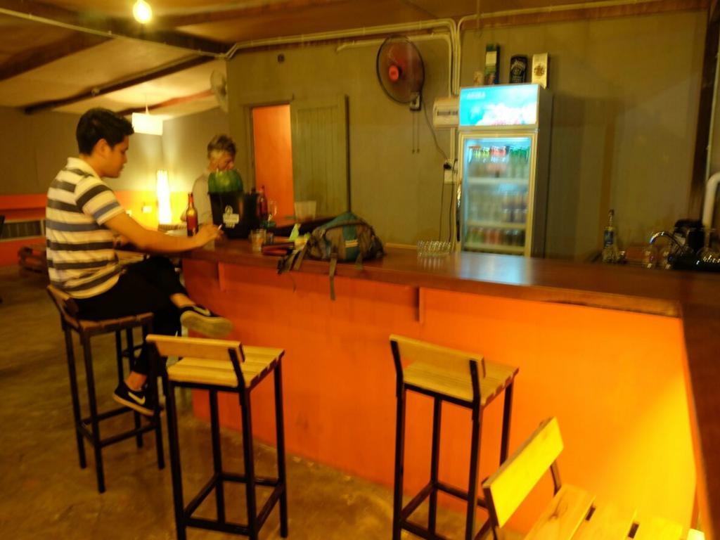 Gibbon Guesthouse Kuching Eksteriør billede